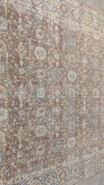 35219   TABRIZ 8'2" X 11'7"