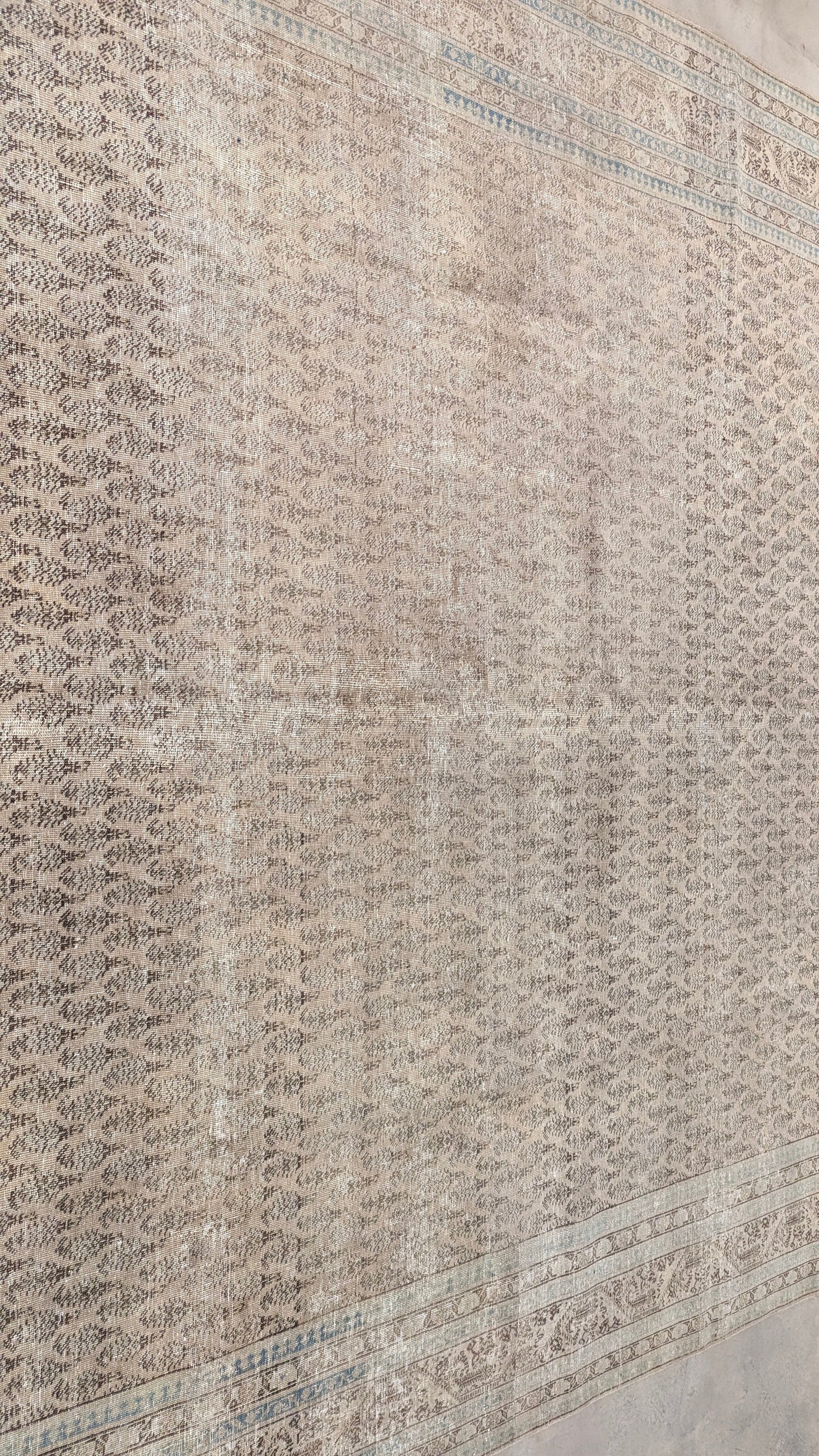 35220 VINTAGE TABRIZ 9'3" x 11'7"