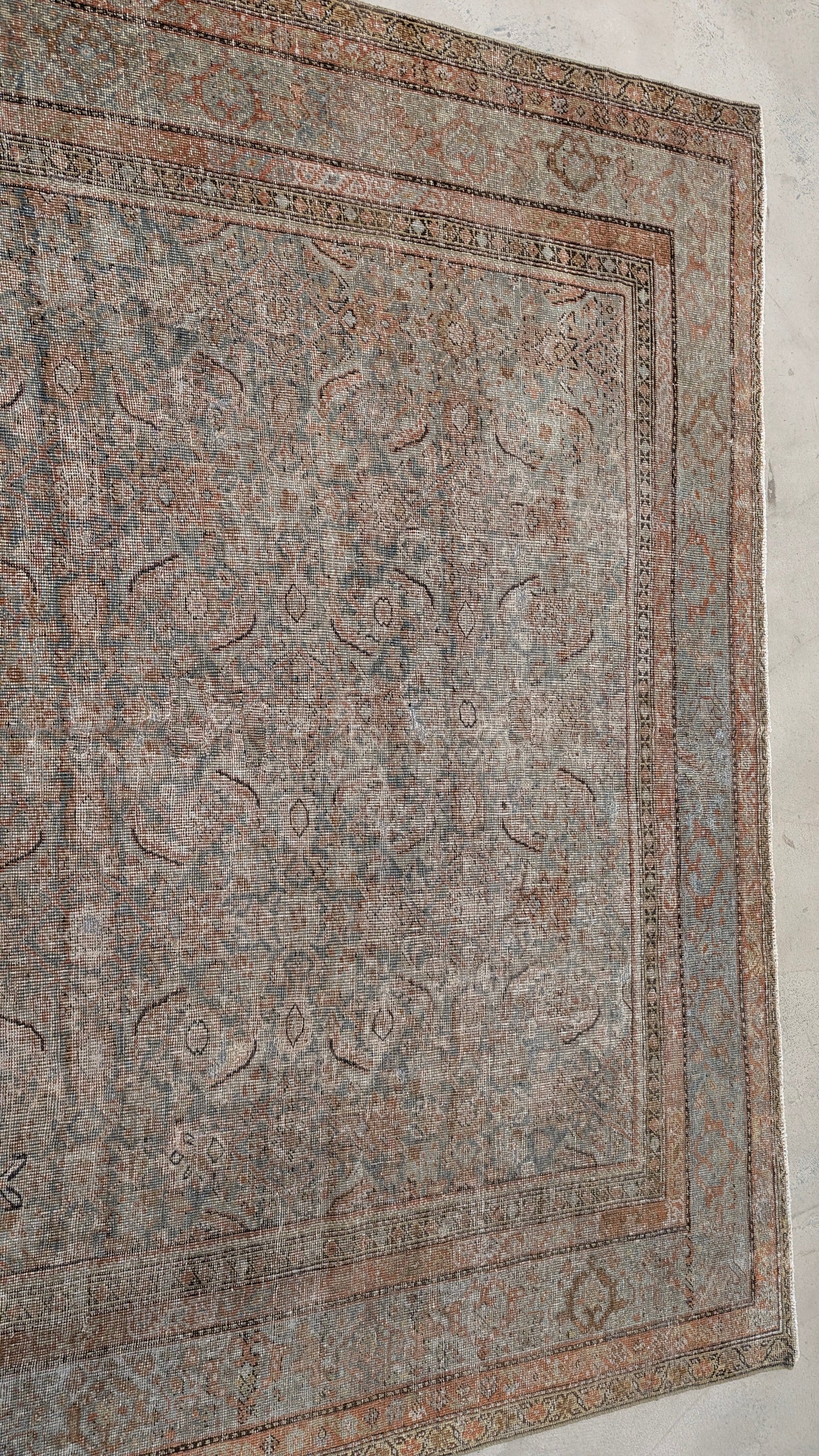 35223 MALAYER 6'9" x 10'2"
