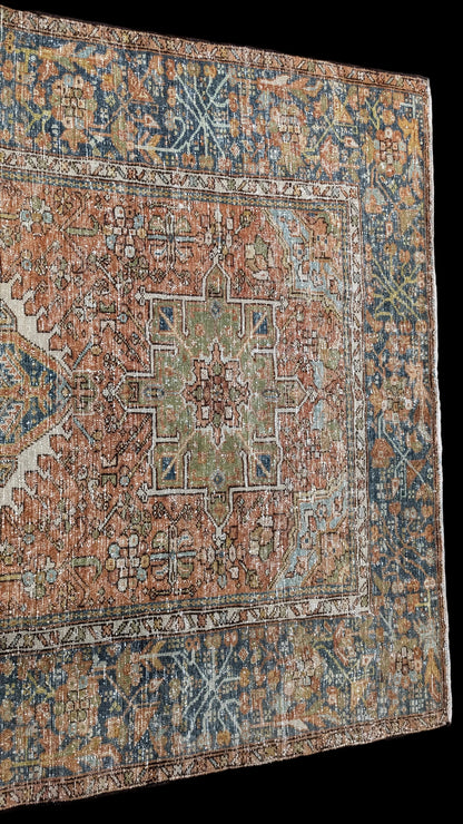 35225   KARAJA 4'8" x 6'1"