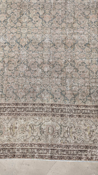 35235  TABRIZ 11'5" x 14'1"