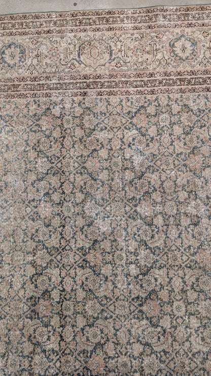 35235  TABRIZ 11'5" x 14'1"