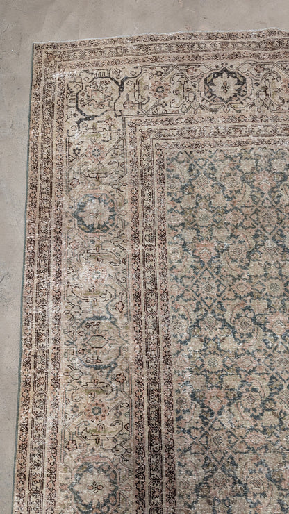 35235  TABRIZ 11'5" x 14'1"