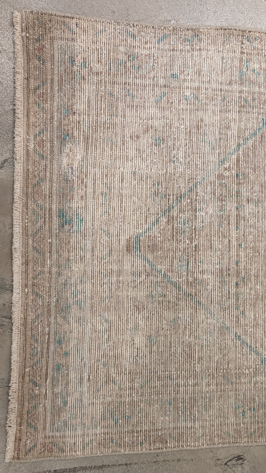 30454  VINTAGE  MAHAL 3'3" x 10'3"