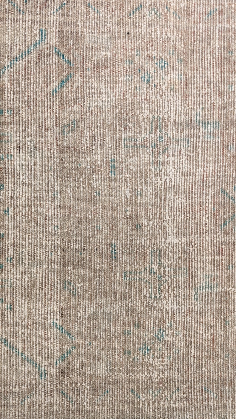 30454  VINTAGE  MAHAL 3'3" x 10'3"