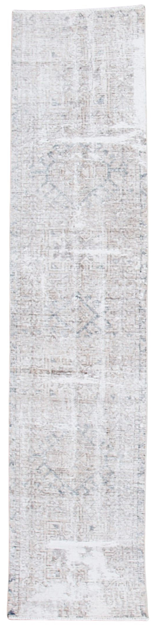 37834 KARAJA 2'3" x 9'8"
