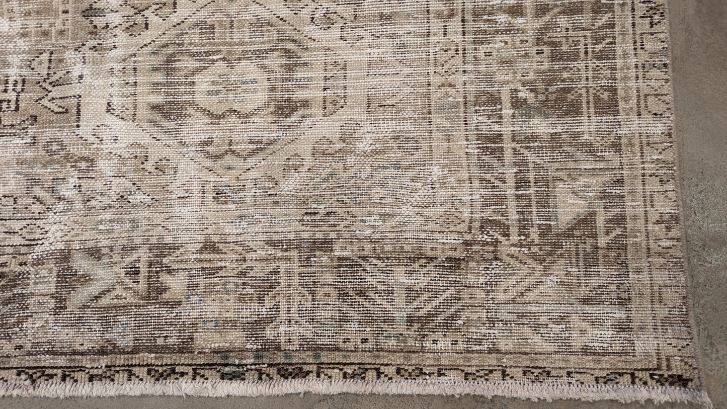 10030173 KARAJA