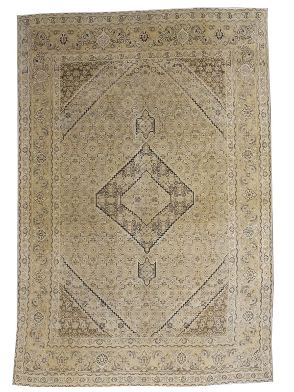 10017152 TABRIZ MEDALION