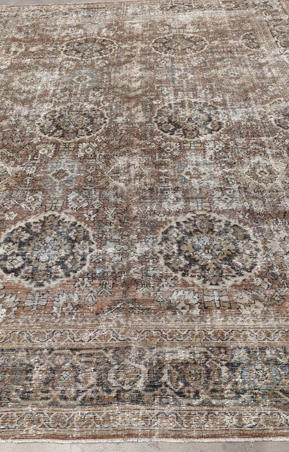 32149 MAHAL 9'2" x 12'3"