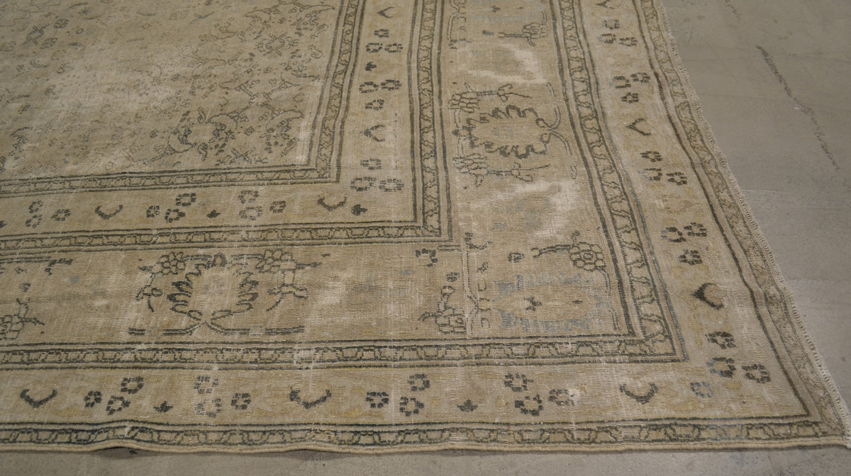 30098 VINTAGE MASHAD 10'3" x 13'4"