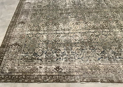 33483 MALAYER 7'7" x 12'8"