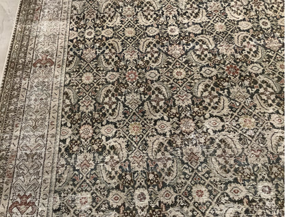 33483 MALAYER 7'7" x 12'8"