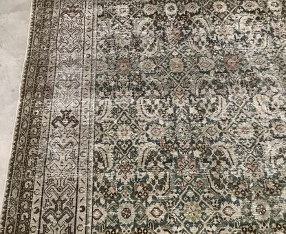 33483 MALAYER 7'7" x 12'8"