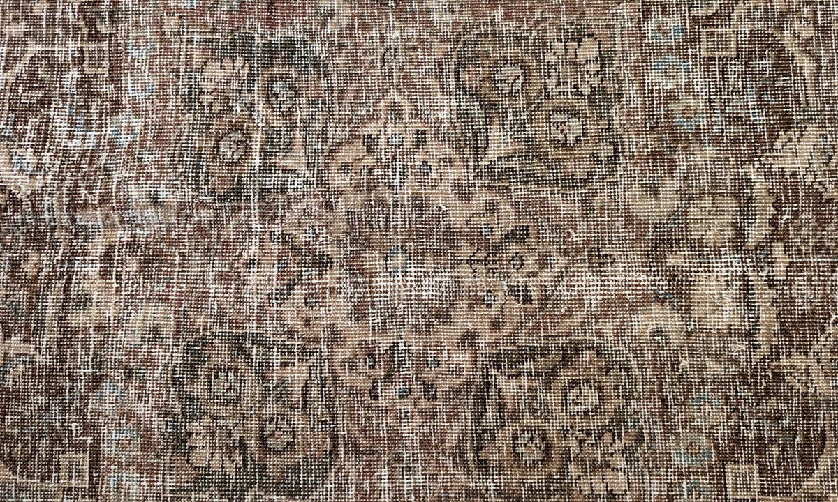30276 VINTAGE TABRIZ 6'11" x 10'0"