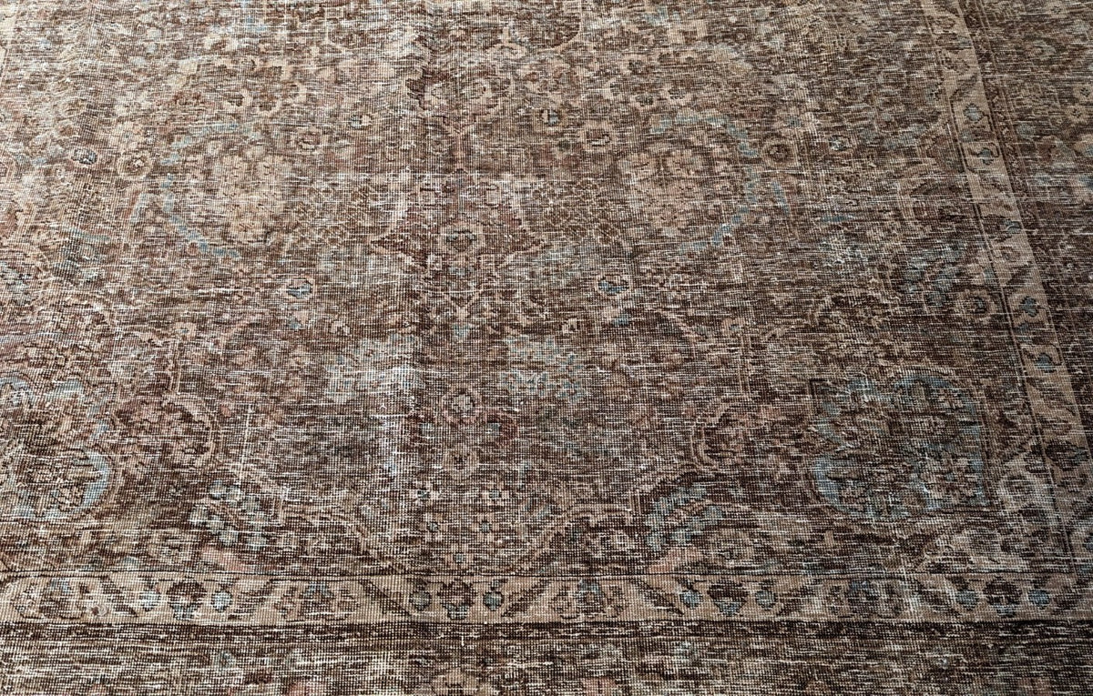 30276 VINTAGE TABRIZ 6'11" x 10'0"