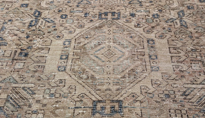 30448 KARAJA 8'4" x 11'9"