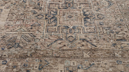 30448 KARAJA 8'4" x 11'9"