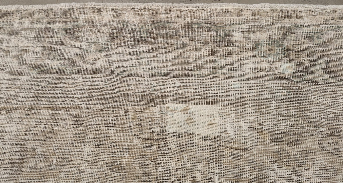 30450 VINTAGE MAHAL 9'5" x 12'1"