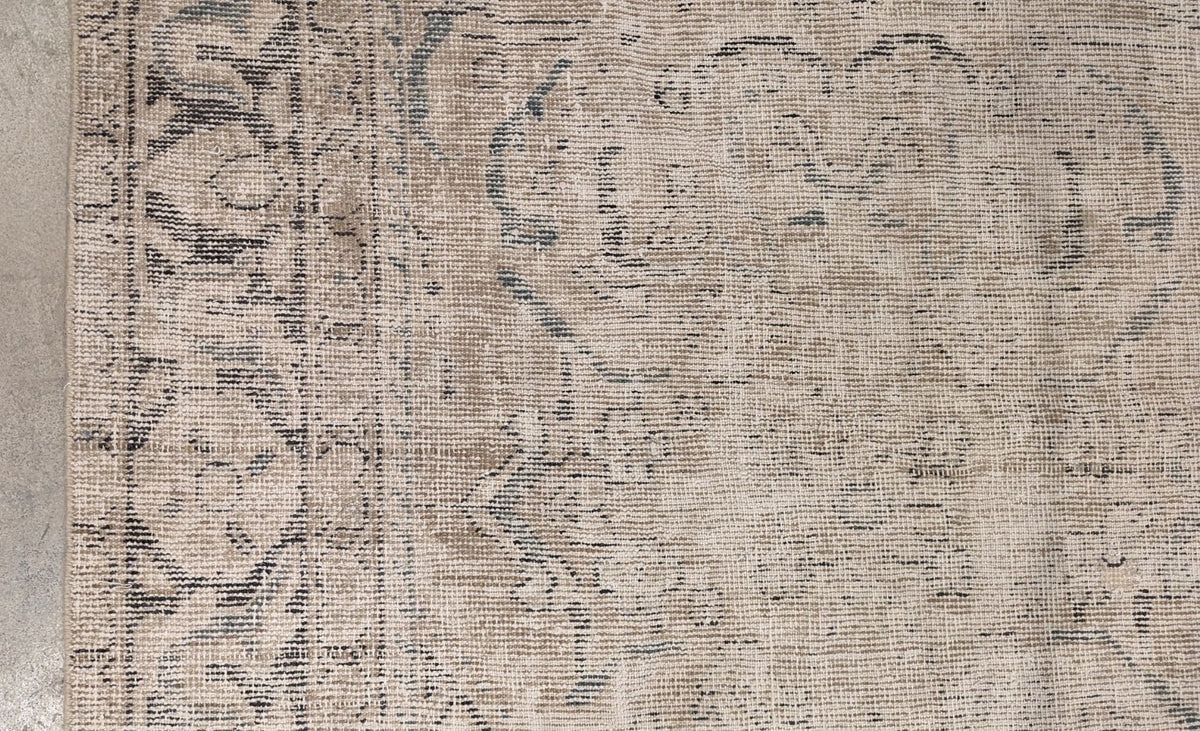 30452 VINTAGE MAHAL 8'8" x 12'0"