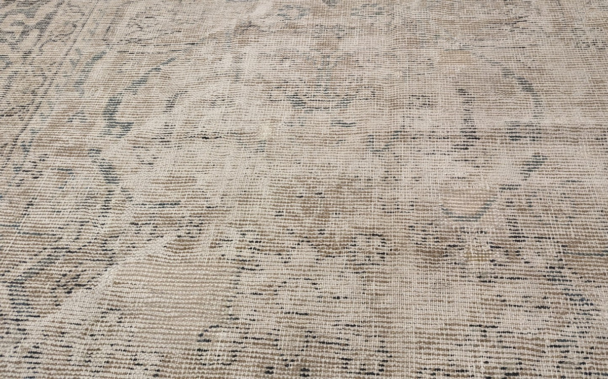 30452 VINTAGE MAHAL 8'8" x 12'0"