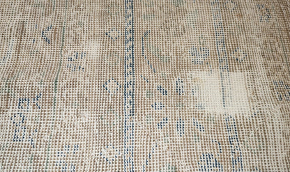 30461 VINTAGE MAHAL 7'0" x 10'7"