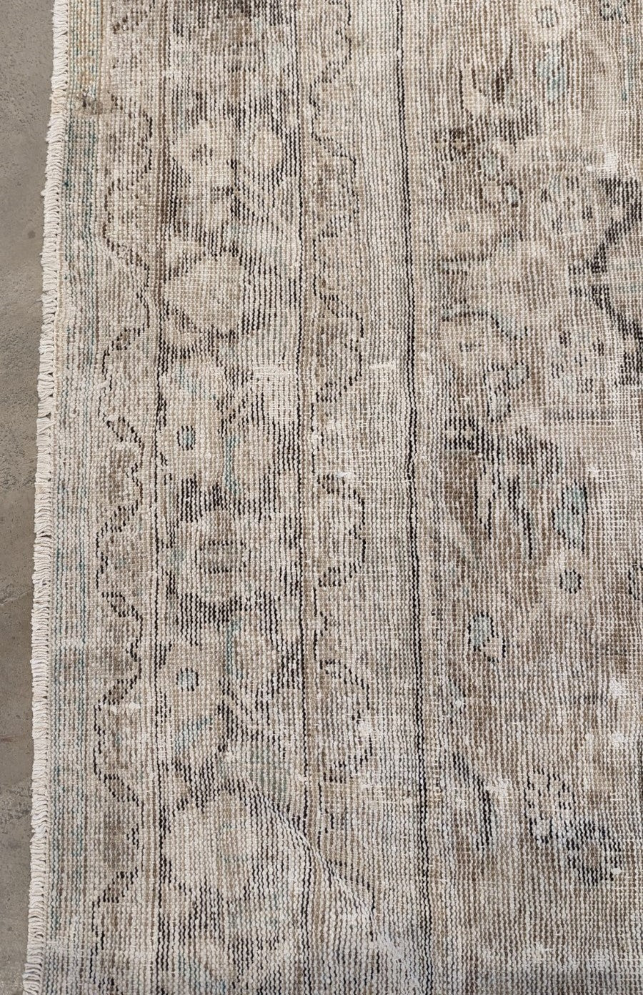 30465 VINTAGE MAHAL 8'11" x 11'8"