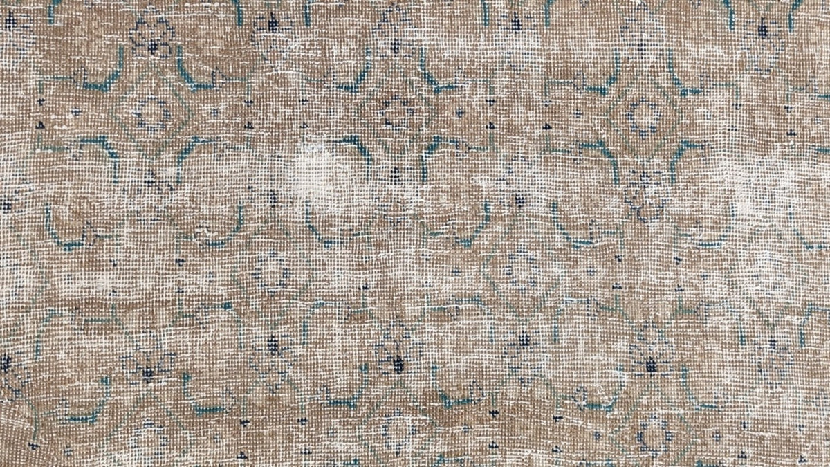 30443 VINTAGE MAHAL 6'10" x 10'2"