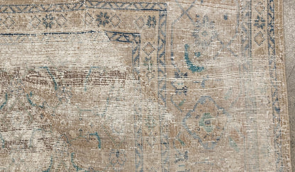 30443 VINTAGE MAHAL 6'10" x 10'2"
