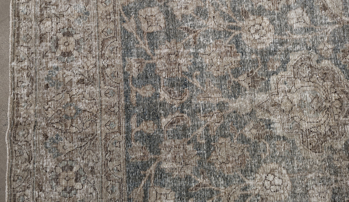 31911 TABRIZ 8'0" x 11'1"