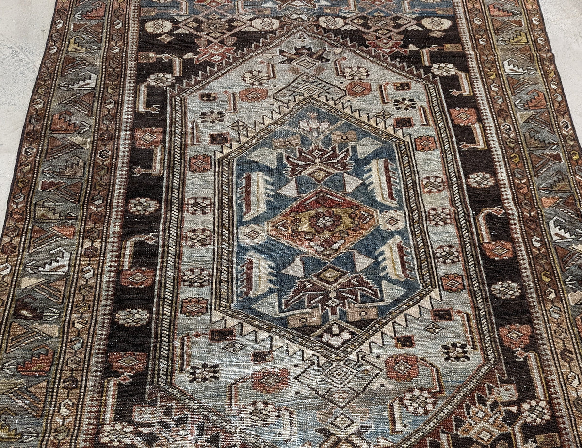 33518 MALAYER 4'1" x 5'9"
