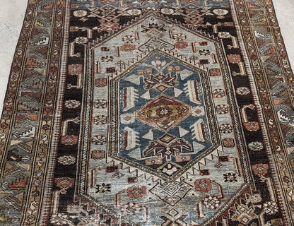 33518 MALAYER 4'1" x 5'9"