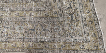 33520 MASHAD 13'5" x 19'5"