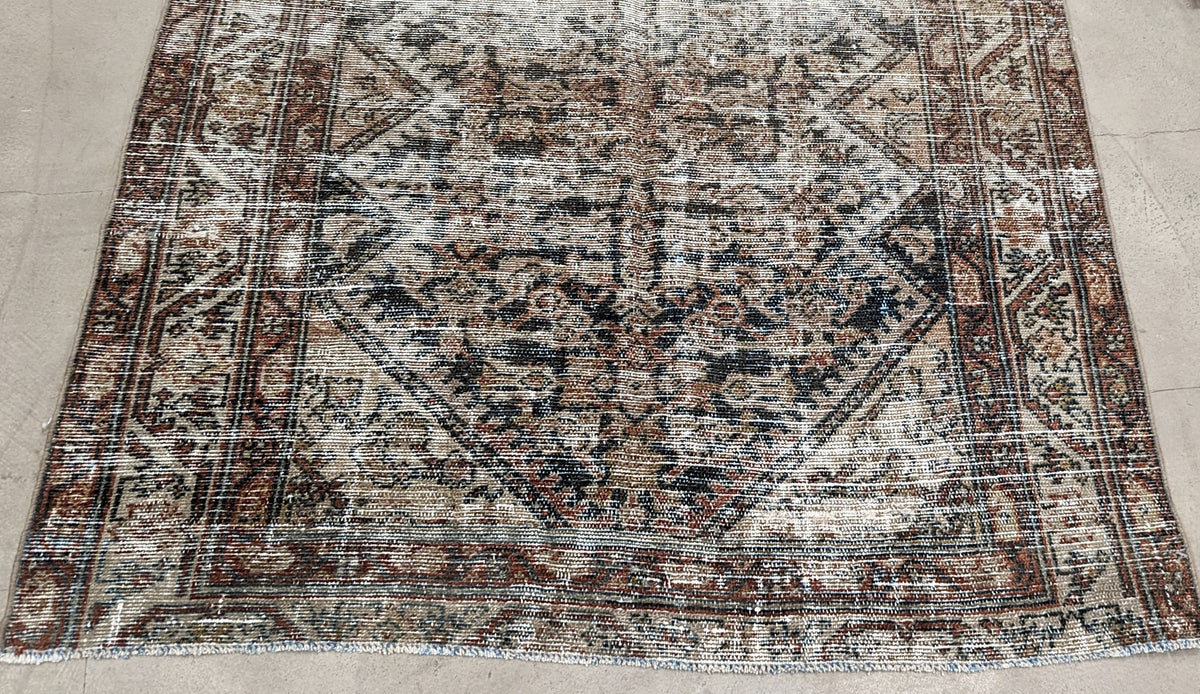 33515 MALAYER 3'6" x 15'2"