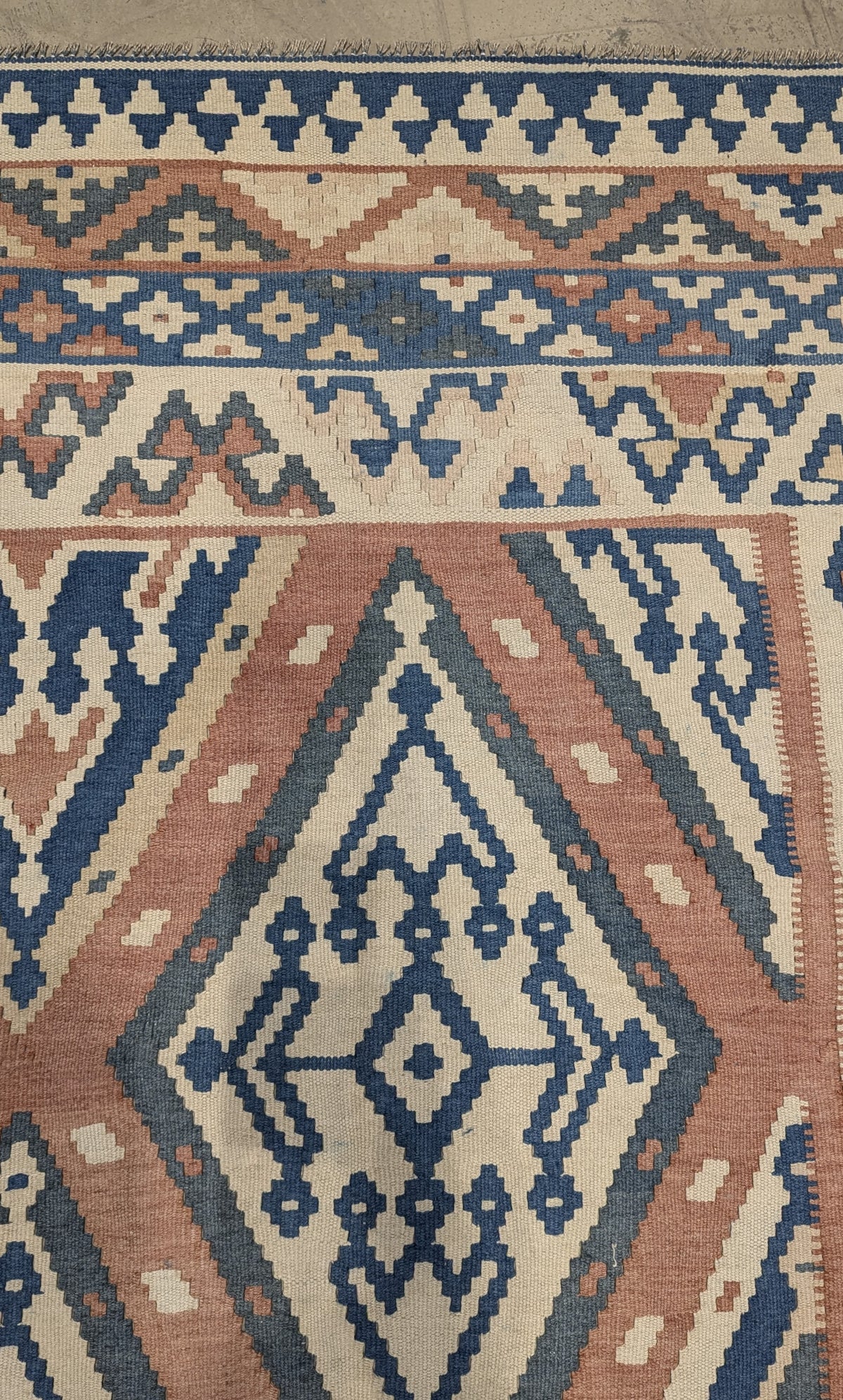 34561 KILLIM 13'7" x 14'10"