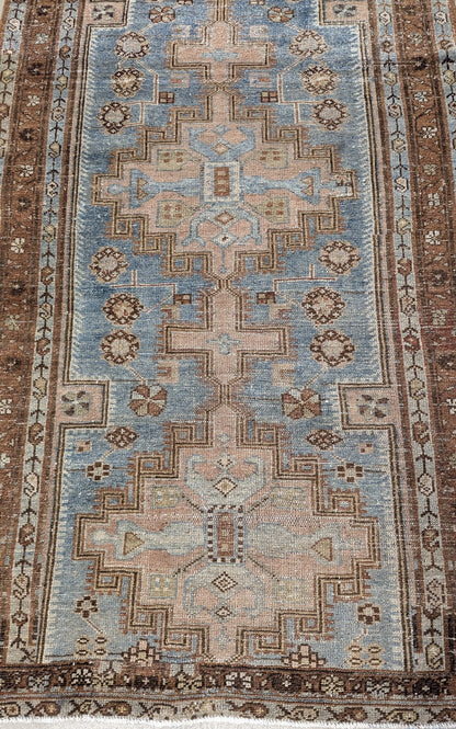 34642 KARAJA 3'4" x 7'11"