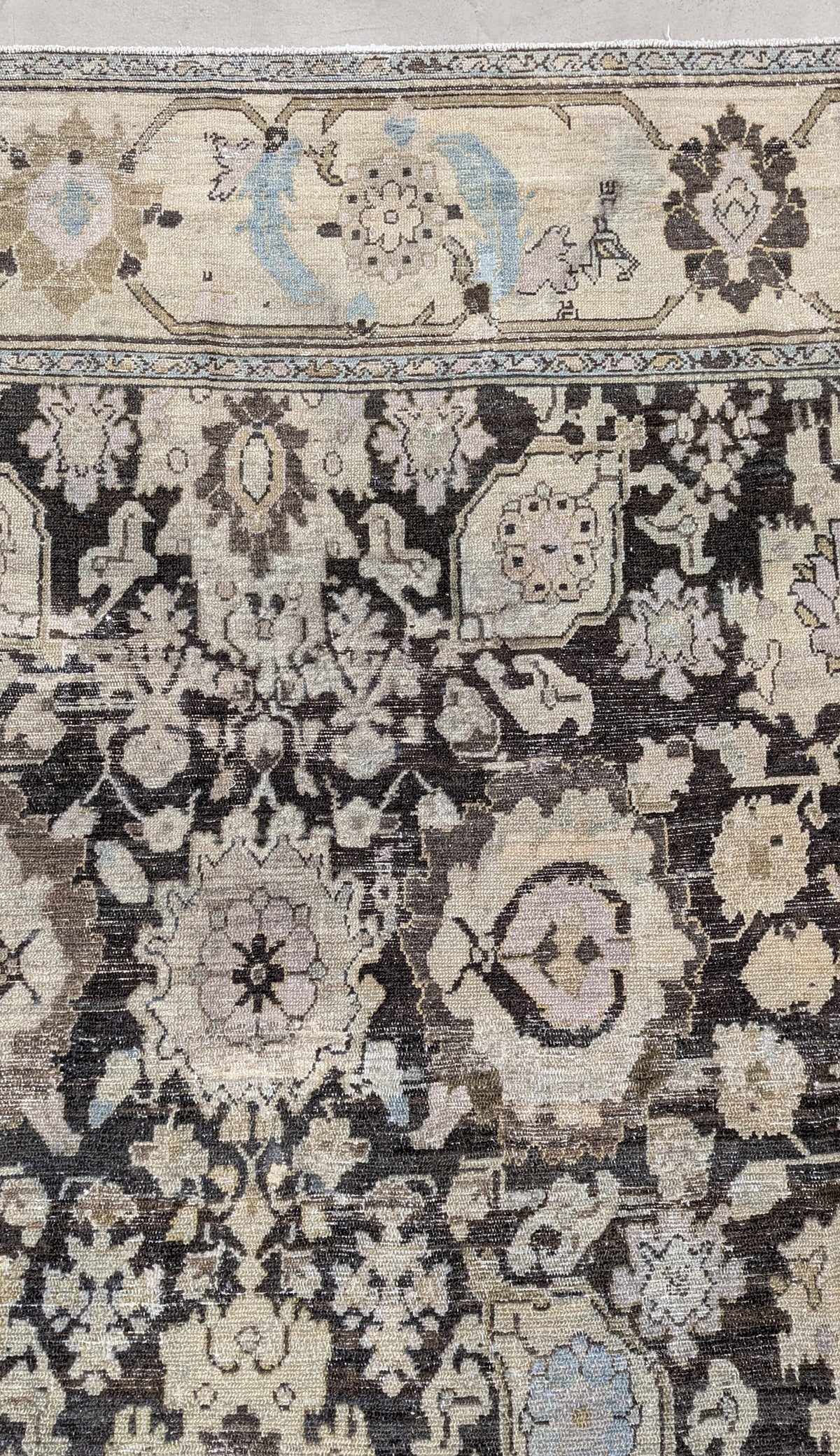 34645 MAHAL 11'11" x 16'2"