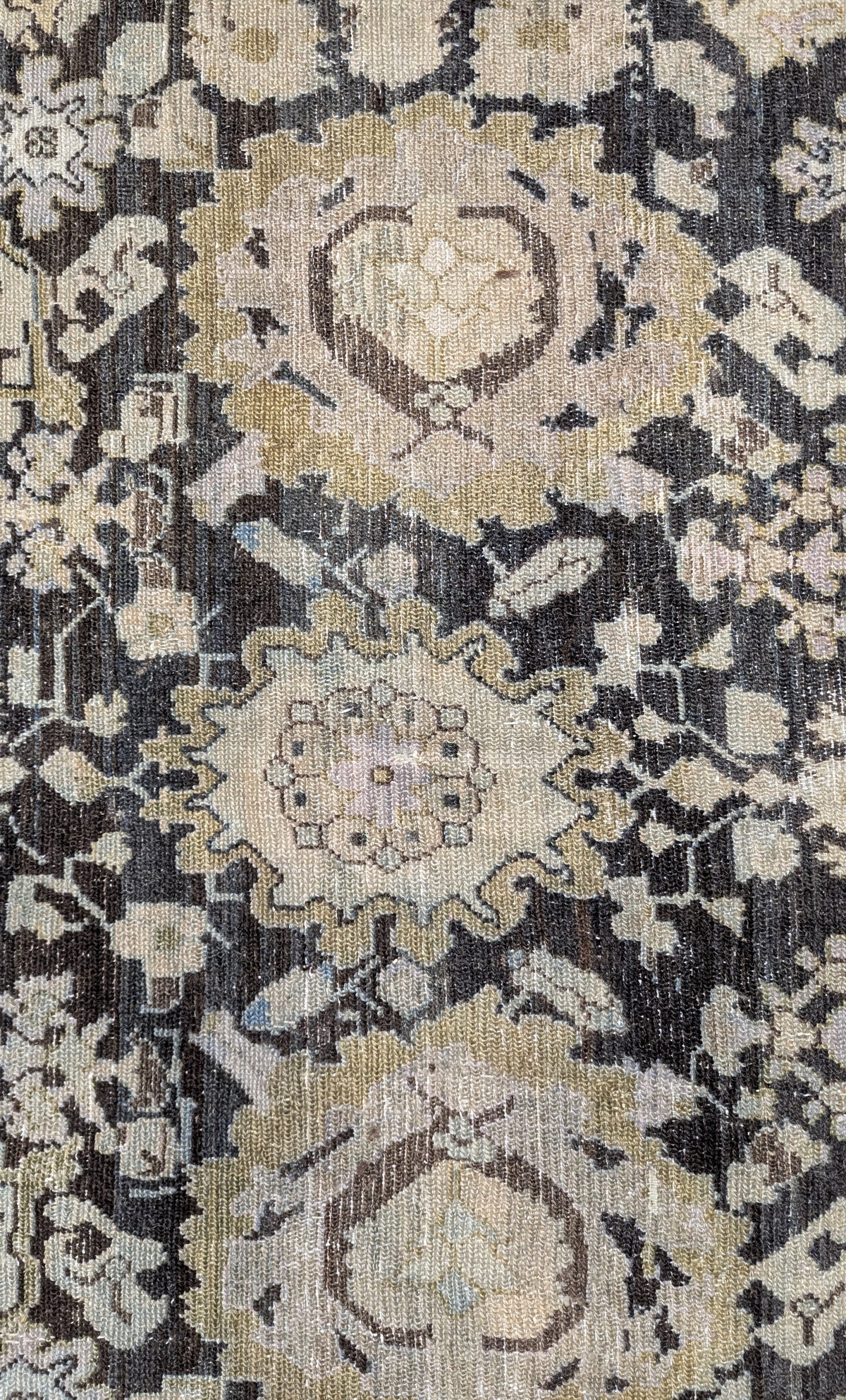 34645 MAHAL 11'11" x 16'2"