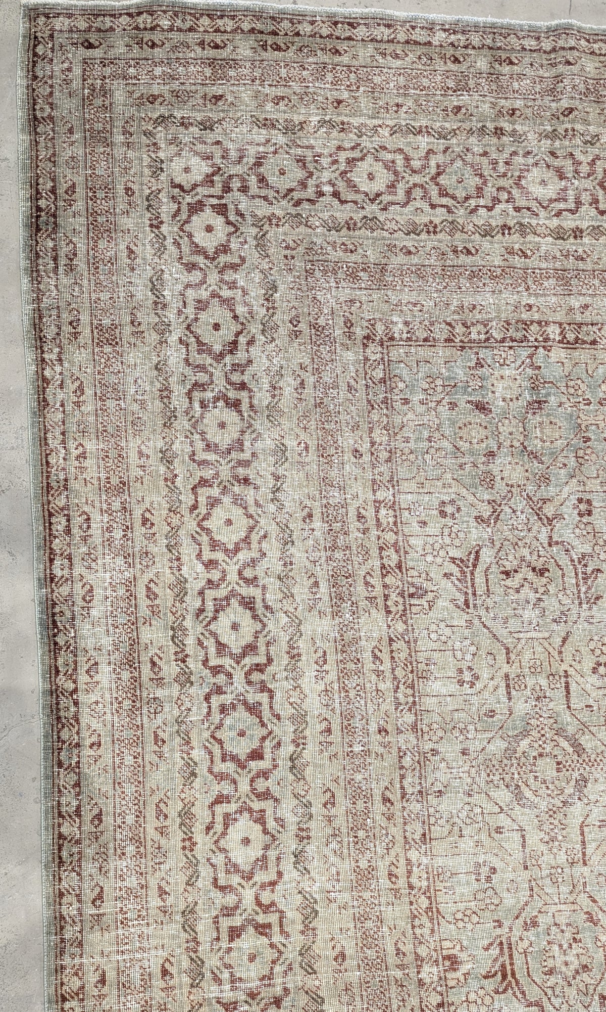 34750 TABRIZ 11'3" x 18'3"