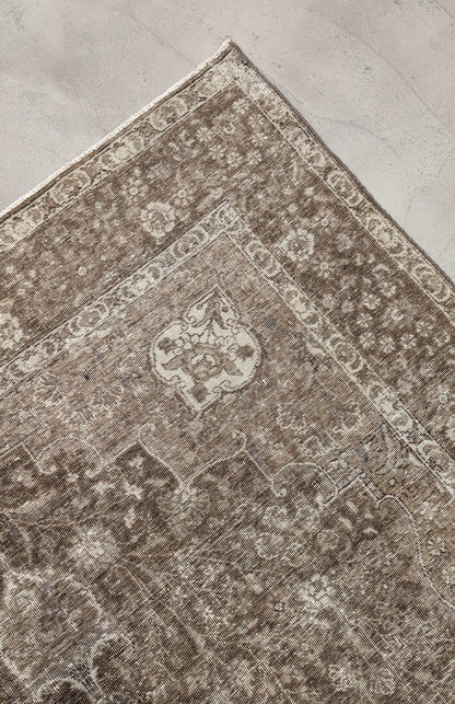 34754 TABRIZ 6'5" x 9'7"
