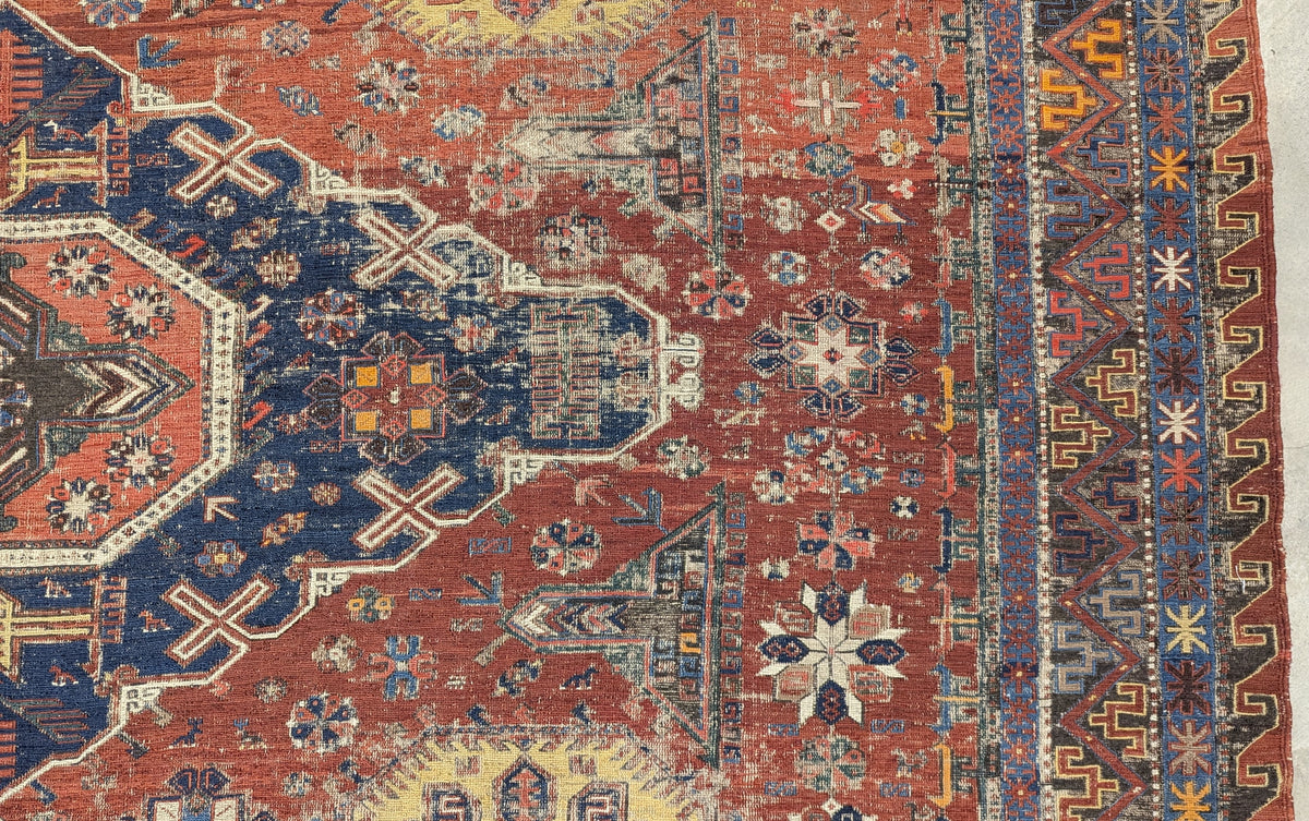 32047 ANTIUE SOUMAK 8'8" x 12'3"