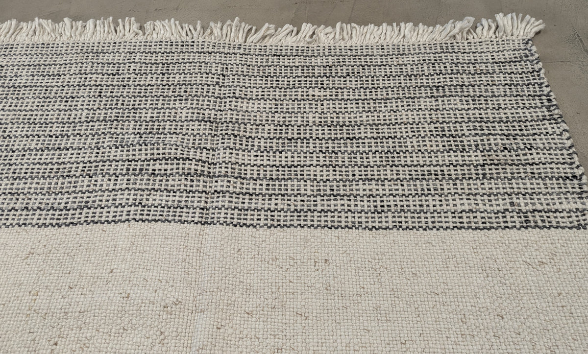 30510 OUTDOOR 9'3" x 12'0"